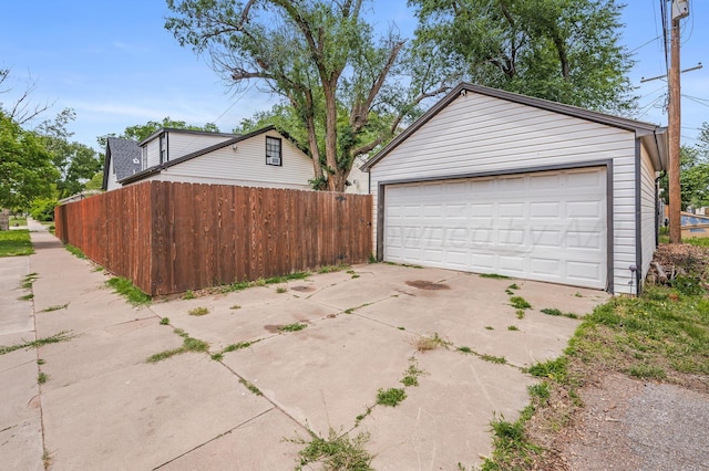 1033 Bowie St, Amarillo, TX 79102 - view of detached garage