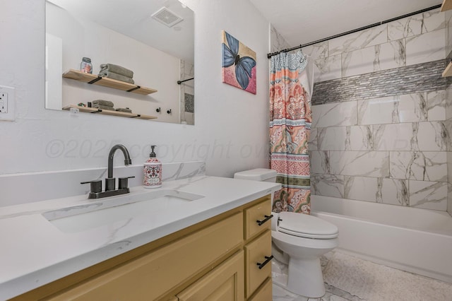 1033 Bowie St, Amarillo, TX 79102 - bathroom with toilet, vanity, and shower / bath combo