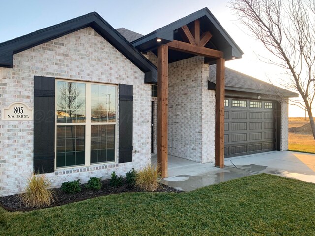 805 NW 3rd St, Happy, TX 79042 - photo 2