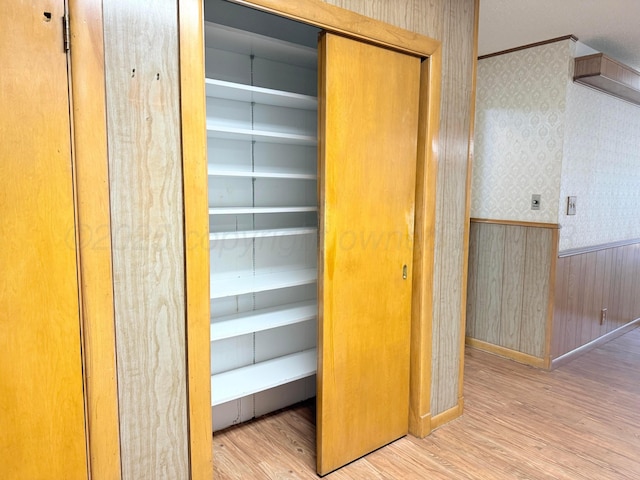 715 Ave P, Sunray, TX 79086 - view of closet