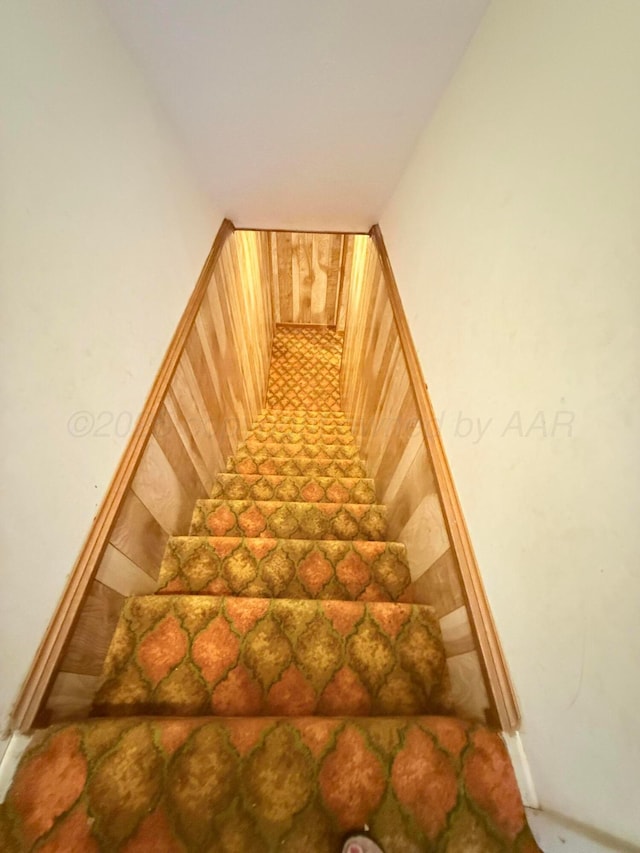 715 Ave P, Sunray, TX 79086 - view of stairway