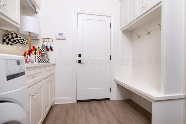4410 N Rocking Chair Ln, Amarillo, TX 79124 - laundry area with light wood-type flooring and washer / clothes dryer
