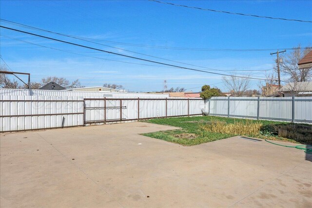 507 N Taylor St, Amarillo, TX 79107 - fenced backyard with a patio