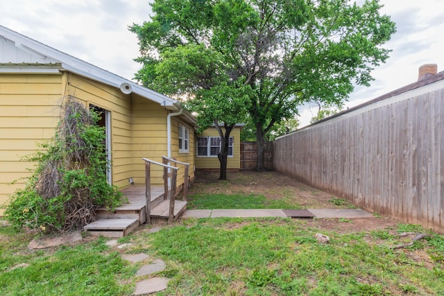 1600 S Hughes St, Amarillo, TX 79102 - view of yard with a deck
