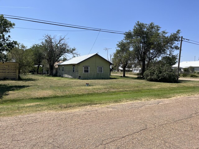 504 E 4th St, Panhandle, TX 79068 - photo 21