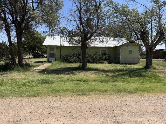 504 E 4th St, Panhandle, TX 79068 - photo 20