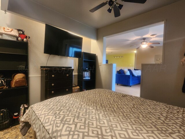 2706 Magnolia St, Amarillo, TX 79107 - bedroom with ceiling fan