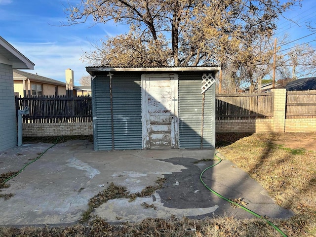 view of outbuilding