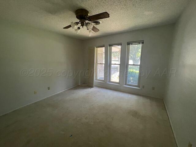 6509 Oakhurst Dr, Amarillo, TX 79109 - photo 18
