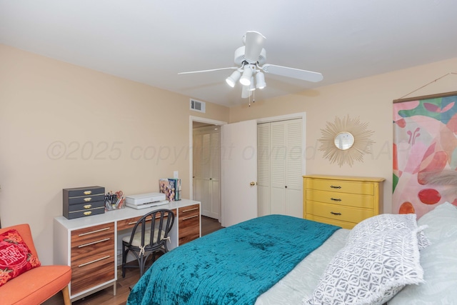 1506 S Alabama St, Amarillo, TX 79102 - bedroom featuring wood finished floors, a closet, ceiling fan, and an office area