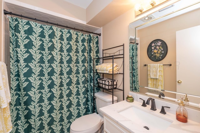 1506 S Alabama St, Amarillo, TX 79102 - bathroom featuring vanity, toilet, and curtained shower