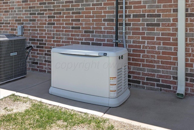 19550 Saddlehorn Rd, Amarillo, TX 79119 - exterior view of a power unit, cooling unit, and brick siding