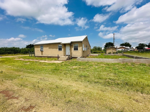501 Eagle Blvd, Fritch, TX 79036 - photo 1