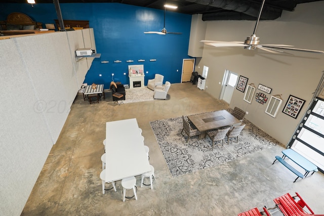 18150 19th St, Amarillo, TX 79124 - living area with ceiling fan and concrete floors