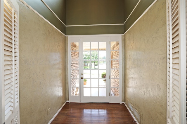 18 Didrickson Ln, Amarillo, TX 79124 - doorway to outside featuring dark wood-style floors and a textured wall