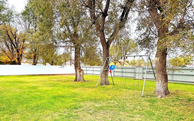 view of yard featuring a playground