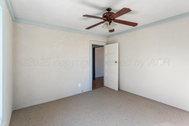 unfurnished room featuring ceiling fan