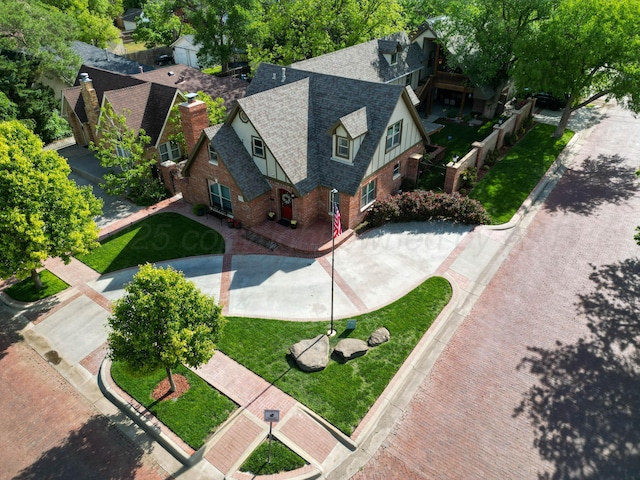 aerial view of property and surrounding area