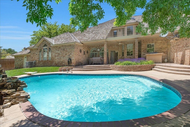 3511 Kensington Pl, Amarillo, TX 79121 - outdoor pool with a patio and fence