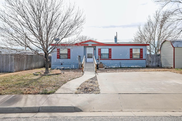 view of manufactured / mobile home