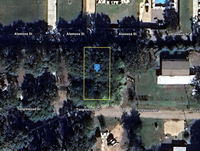 138 Tanglewood Dr, Mabank, TX 75156