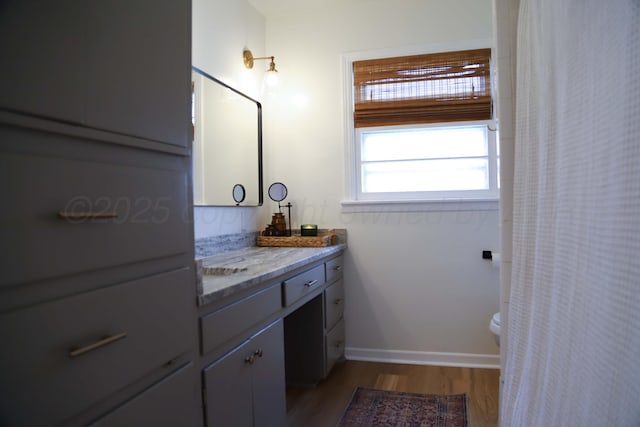 3603 S Lamar St, Amarillo, TX 79109 - full bath featuring vanity and wood finished floors