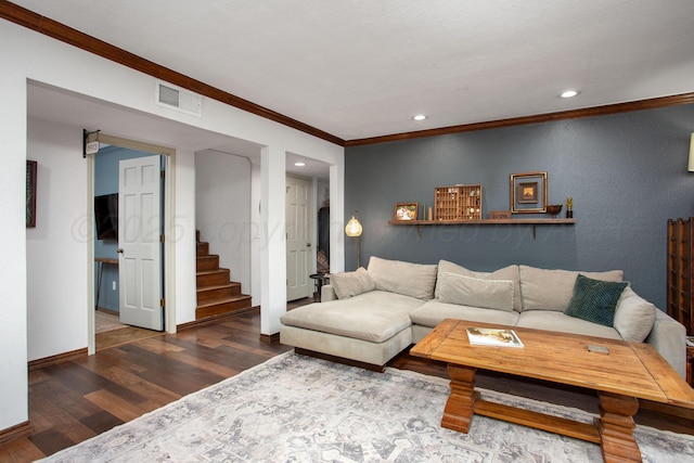 907 Broadmoor St, Amarillo, TX 79106 - living area with crown molding, wood finished floors, stairway, and recessed lighting