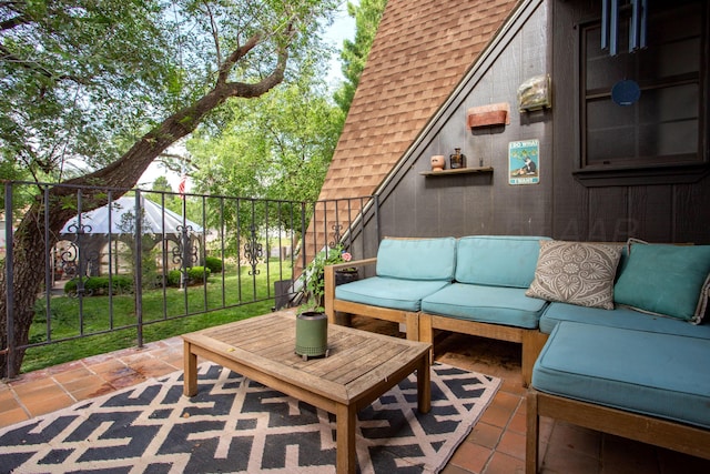 907 Broadmoor St, Amarillo, TX 79106 - view of patio / terrace