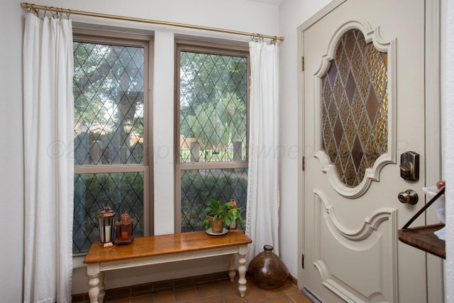 907 Broadmoor St, Amarillo, TX 79106 - doorway with tile patterned flooring