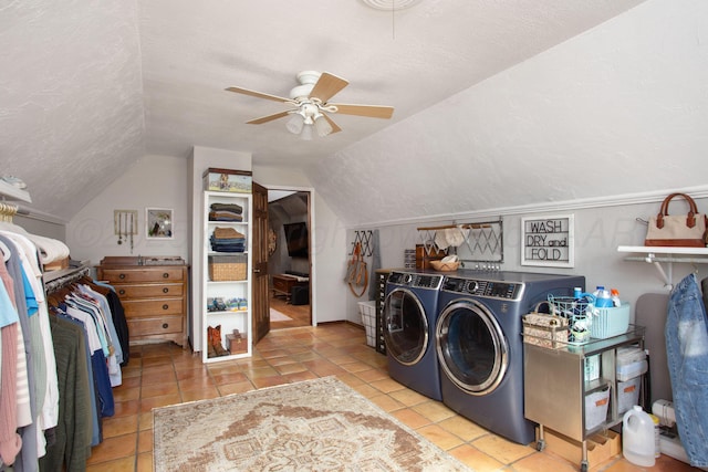 907 Broadmoor St, Amarillo, TX 79106 - laundry area featuring washing machine and dryer, tile patterned floors, a ceiling fan, and a textured ceiling