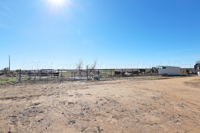 view of yard featuring a rural view