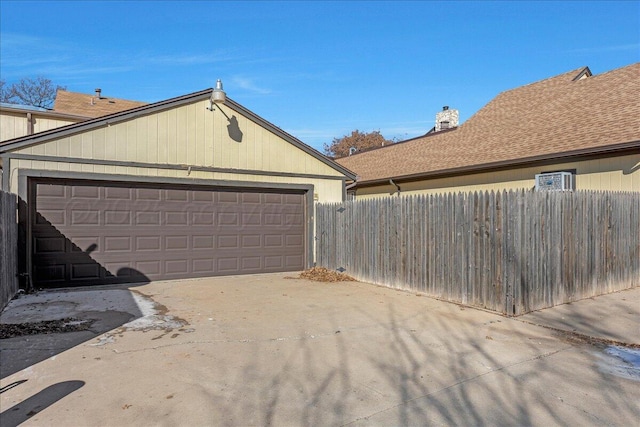 1533 S Alabama St, Amarillo, TX 79102 - detached garage featuring fence