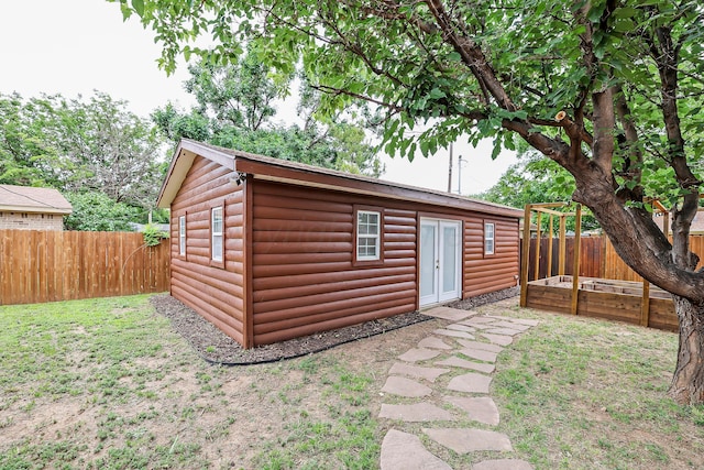 7426 Jameson Dr, Amarillo, TX 79121 - view of outdoor structure featuring a fenced backyard