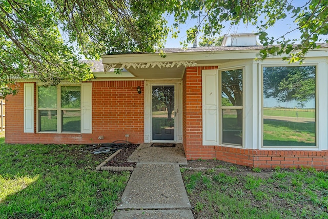 1604 Country Ln, Panhandle, TX 79068 - view of front of house featuring brick siding