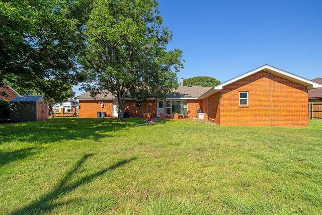 1604 Country Ln, Panhandle, TX 79068 - view of yard featuring a storage unit