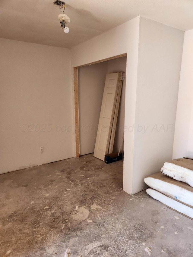 1002 N Spring St, Amarillo, TX 79107 - unfurnished bedroom featuring a closet