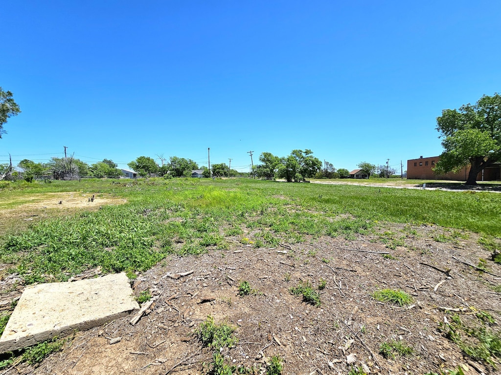 849 S Gray St, Pampa, TX 79065 - photo 3