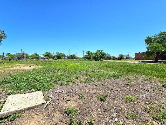 849 S Gray St, Pampa, TX 79065 - photo 3