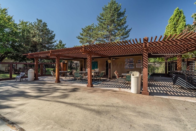 3000 Fleetwood Dr, Amarillo, TX 79109 - view of front of property featuring a pergola and a patio