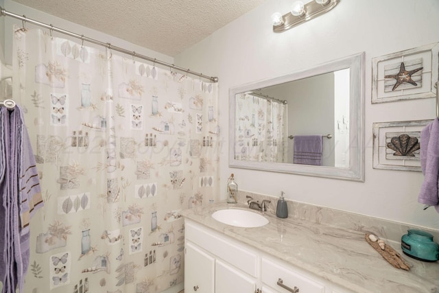 3000 Fleetwood Dr, Amarillo, TX 79109 - full bathroom with vanity, a textured ceiling, and a shower with shower curtain