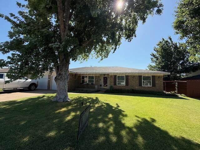 2604 Comanche Trl, Pampa, TX 79065 - photo 1