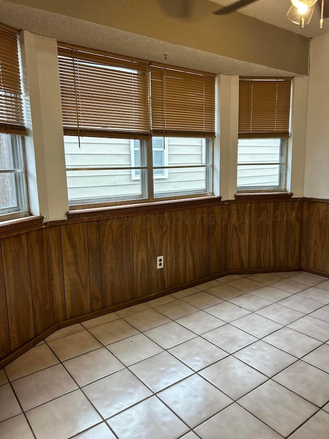 2914 Detroit St, Amarillo, TX 79103 - unfurnished sunroom with healthy amount of natural light