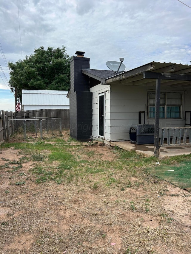 2914 Detroit St, Amarillo, TX 79103 - view of yard
