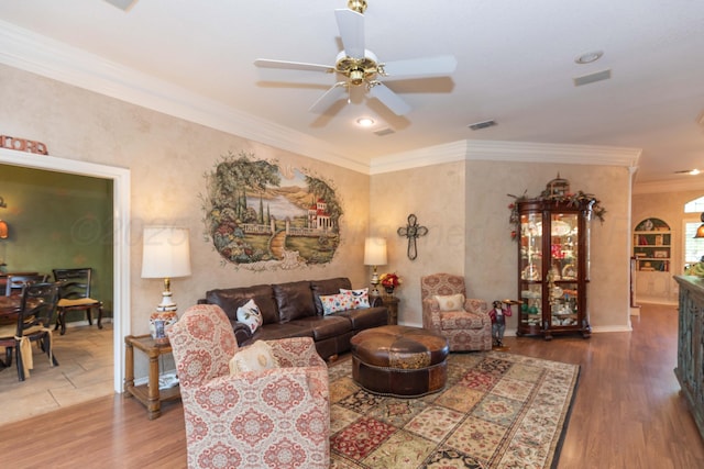 7821 Covington Pkwy, Amarillo, TX 79121 - living area with ceiling fan, wood finished floors, ornamental molding, recessed lighting, and baseboards