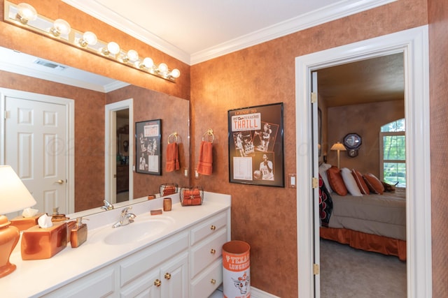 7821 Covington Pkwy, Amarillo, TX 79121 - ensuite bathroom with vanity, ornamental molding, and baseboards