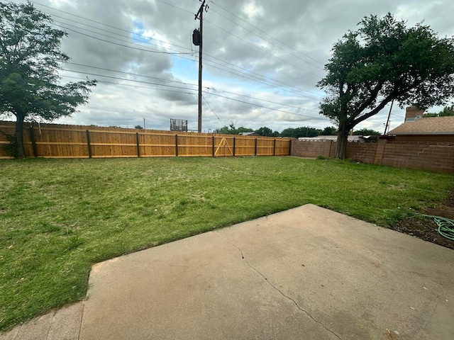 107 Galahad St, Borger, TX 79007 - view of yard with a patio