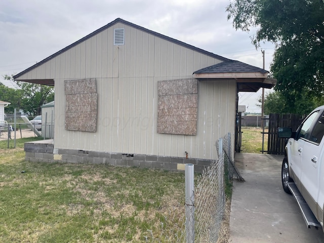 1113 Bluebell St, Amarillo, TX 79107 - view of side of property featuring crawl space
