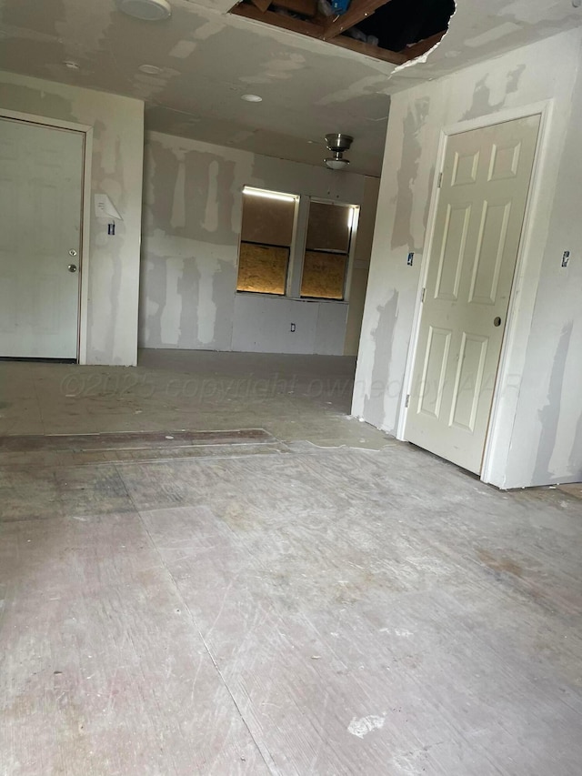 1113 Bluebell St, Amarillo, TX 79107 - view of empty room