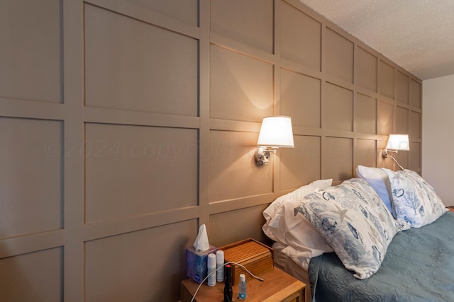 unfurnished bedroom featuring a textured ceiling