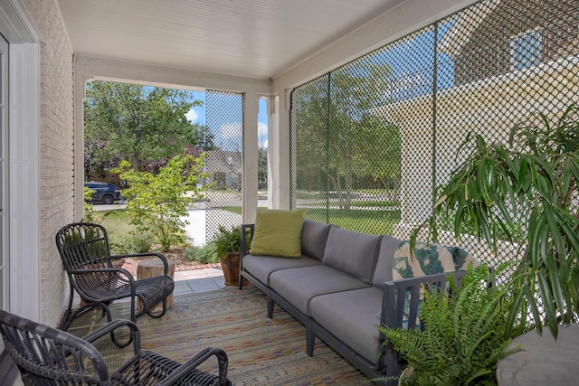 2215 S Hughes St, Amarillo, TX 79109 - view of sunroom